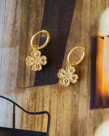 Set of 2 Hoops Wish Me Luck Gold - Things I Like Things I Love