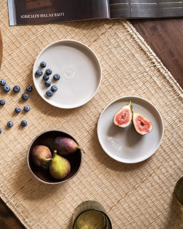 SET OF 2 - Plate Enjoyable Smile - Things I Like Things I Love