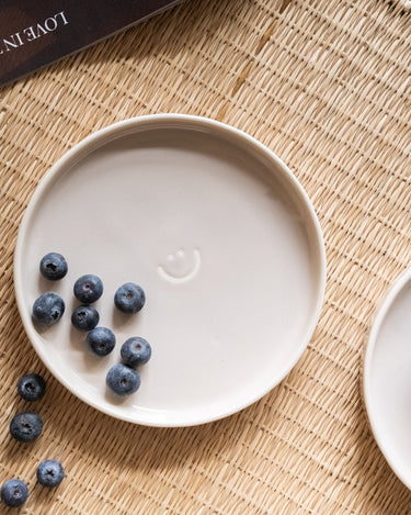 SET OF 2 - Plate Enjoyable Smile - Things I Like Things I Love