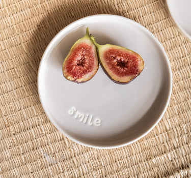 SET OF 2 - Plate Enjoyable Smile - Things I Like Things I Love