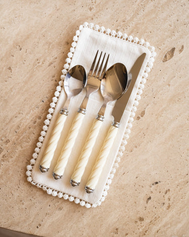 SET VAN 24 - Bestekset Sala Swirl Crème - Things I Like Things I Love