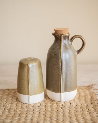 SET VAN 4 - Olie- en azijnstel Olijfgroen - Things I Like Things I Love