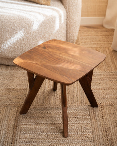 Side Table Quenza Acacia - Things I Like Things I Love