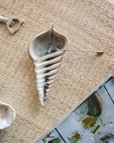 Small Plate Amaillee Shell - Things I Like Things I Love