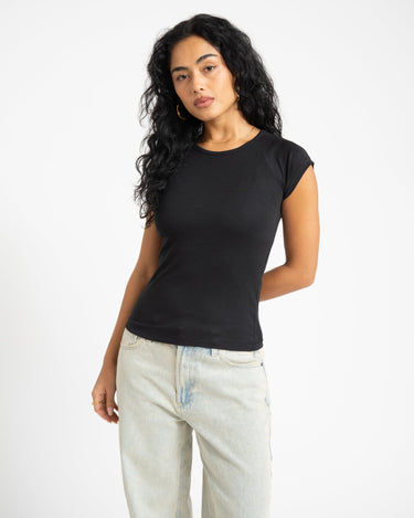 Star Raglan Tee Black - Things I Like Things I Love