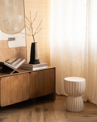 Stool Finara Matte - Things I Like Things I Love