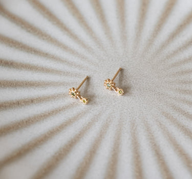 Stud Flower Peridot Green Gold - Things I Like Things I Love