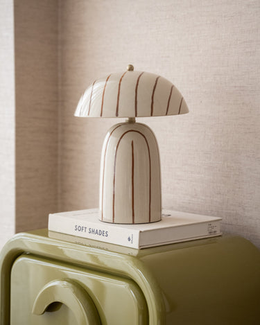 Tafellamp Livia Gestreept Beige - Things I Like Things I Love