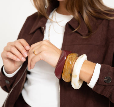 TILTIL Acrylic Squary Bangle Offwhite - Things I Like Things I Love