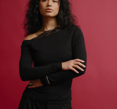 TILTIL Alaya Lace Longsleeve Black - Things I Like Things I Love