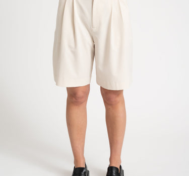 TILTIL Alke Bermuda Off White - Things I Like Things I Love