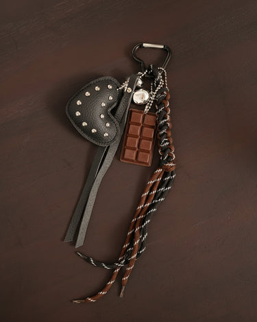 TILTIL Bag Charm Choco Brown - Things I Like Things I Love