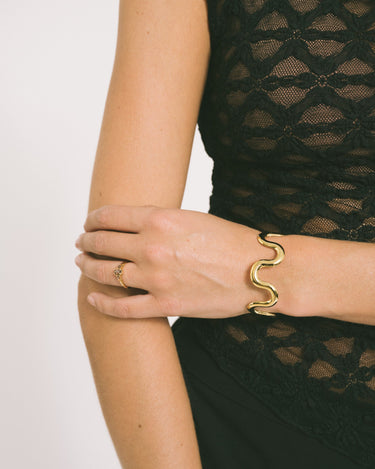 TILTIL Bangle Wavy Gold - Things I Like Things I Love