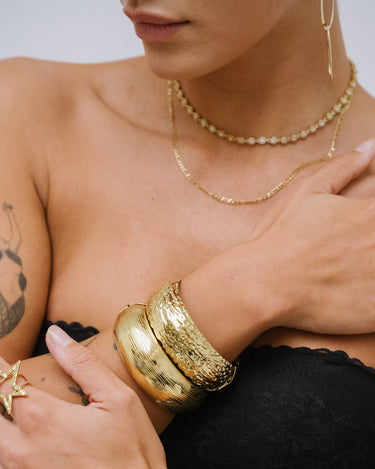 TILTIL Bracelet Bangle Lovi Hammered Gold - Things I Like Things I Love