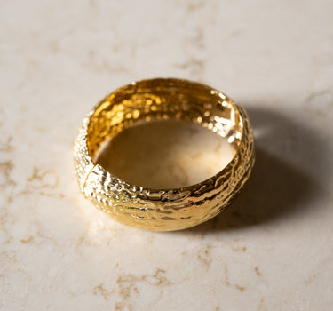 TILTIL Bracelet Bangle Lovi Hammered Gold - Things I Like Things I Love