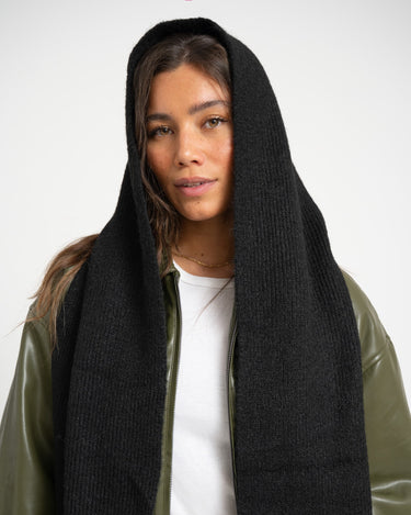 TILTIL Capuchon Scarf Black - Things I Like Things I Love