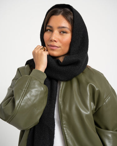 TILTIL Capuchon Scarf Black - Things I Like Things I Love
