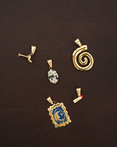 TILTIL Charm Goldplated Spiral - Things I Like Things I Love