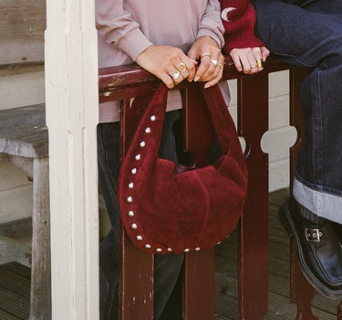 TILTIL Circle Stud Bag Bordeaux - Things I Like Things I Love