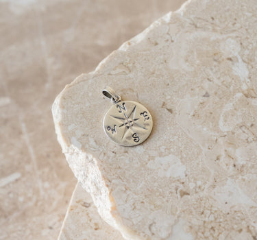 TILTIL Compass Charm Silver - Things I Like Things I Love