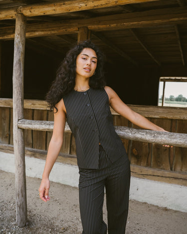 TILTIL Dana Gilet Black Pinstripe - Things I Like Things I Love