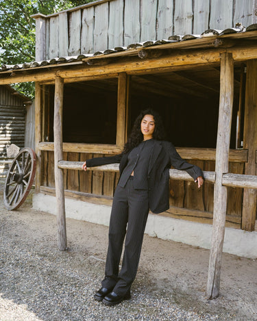 TILTIL Dana Pantalon Black Pinstripe - Things I Like Things I Love