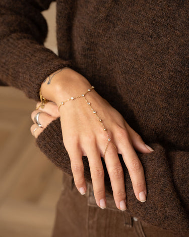 TILTIL Diamond Dots Hand Chain Gold - Things I Like Things I Love