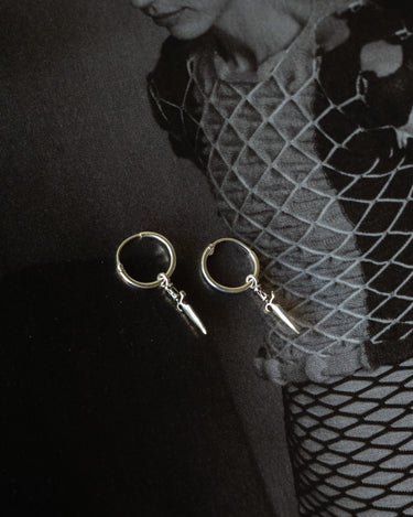 TILTIL Doris Dagger Hoop Silver - Things I Like Things I Love