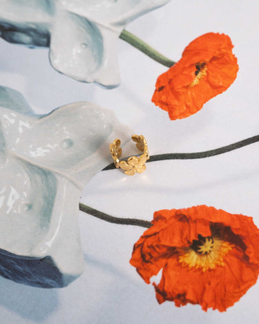 TILTIL Ear Cuff Flowery Gold - Things I Like Things I Love