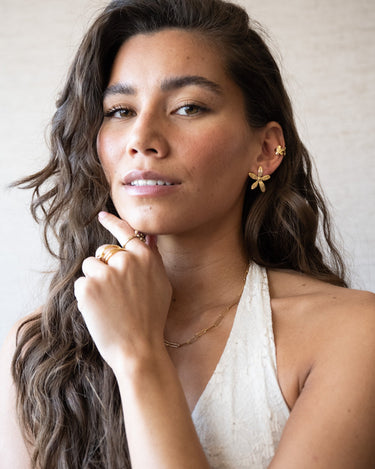 TILTIL Ear Cuff Flowery Gold - Things I Like Things I Love