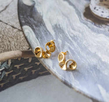 TILTIL Earrings Isla Gold - Things I Like Things I Love
