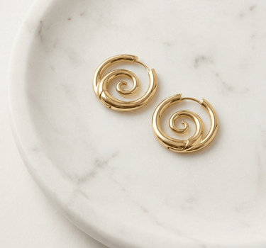 TILTIL Earrings Sonia Swirl Hoops Gold - Things I Like Things I Love
