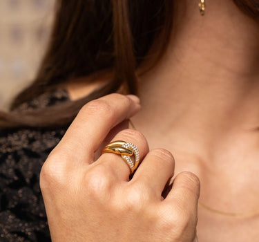 TILTIL Embrace Strassy Ring Gold - Things I Like Things I Love