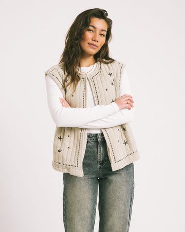 TILTIL Evi Emboidery Gilet Taupe - Things I Like Things I Love