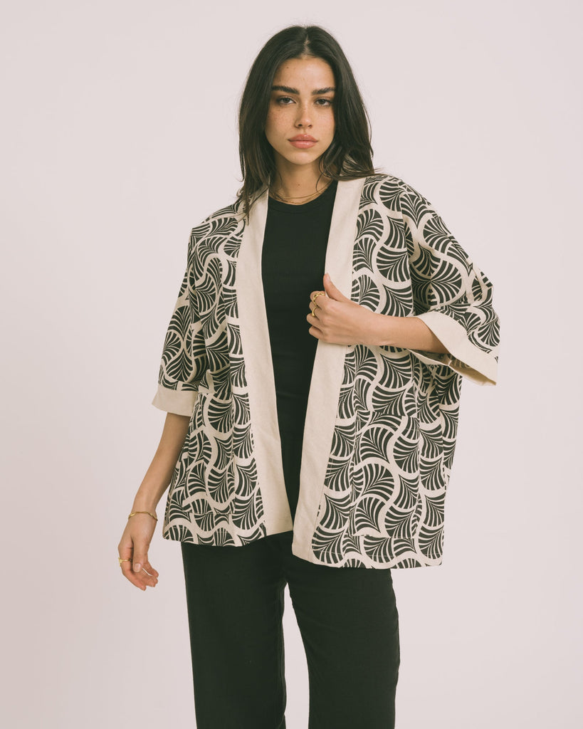 TILTIL Fien Kimono Print Shell Beige Black One Size - Things I Like Things I Love