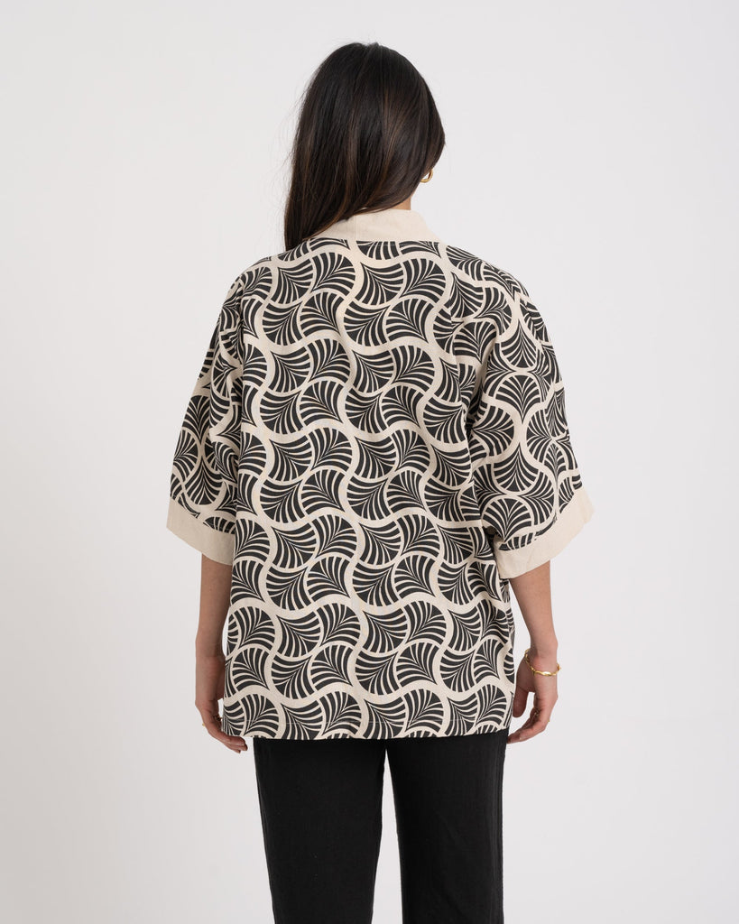 TILTIL Fien Kimono Print Shell Beige Black One Size - Things I Like Things I Love