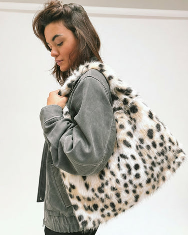 TILTIL Fluffy Bag Snow Leopard Off White - Things I Like Things I Love
