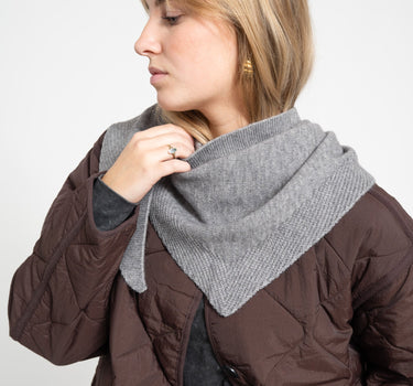TILTIL Hally Triangle Scarf Grey - Things I Like Things I Love