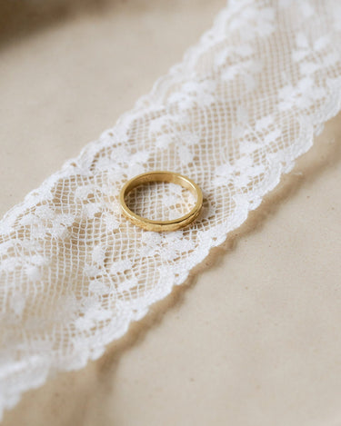 TILTIL Hammered Ring Goud - Things I Like Things I Love