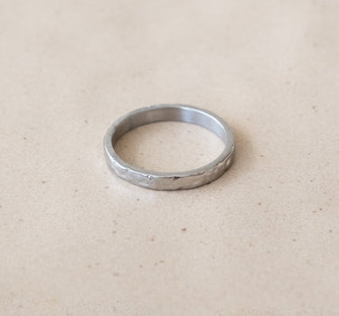 TILTIL Hammered Ring Zilver - Things I Like Things I Love