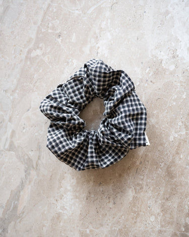 TILTIL Holly Checkered Scrunchie Zwart - Things I Like Things I Love