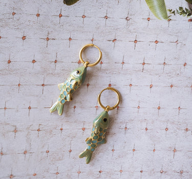 TILTIL Hoop Goldplated Fishy Friend Blue/Green - Things I Like Things I Love