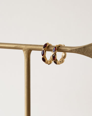 TILTIL Hoop Goldplated Zircon Burgundy Gold - Things I Like Things I Love