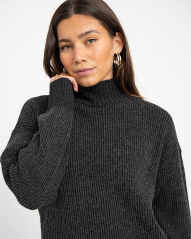 TILTIL Jackie Contrasted Mockneck Pullover Black - Things I Like Things I Love