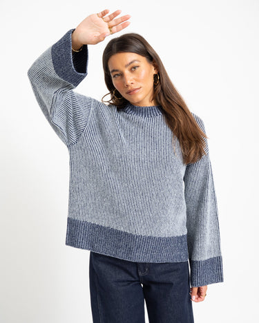 TILTIL Jackie Oversized Knit Pullover Blauw - Things I Like Things I Love