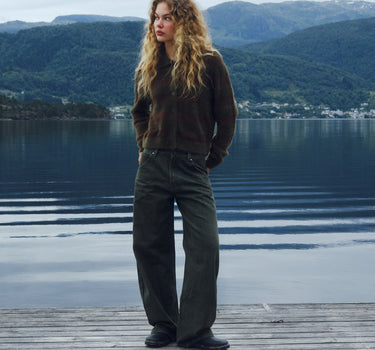 TILTIL Joa Barrel Jeans Donkergroen - Things I Like Things I Love