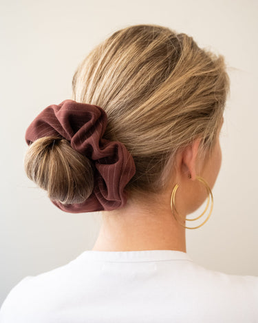 TILTIL Knitted Stripe Scrunchie Bordeaux - Things I Like Things I Love