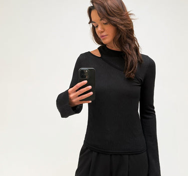 TILTIL Lary Off Shoulder Black - Things I Like Things I Love