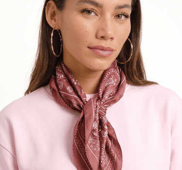 TILTIL Lou Scarf Satin Bordeaux - Things I Like Things I Love
