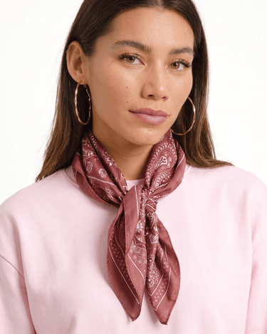 TILTIL Lou Scarf Satin Bordeaux - Things I Like Things I Love